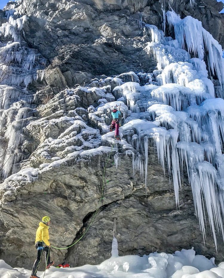 stephanie-maureau-cascade-de-glace-scaled